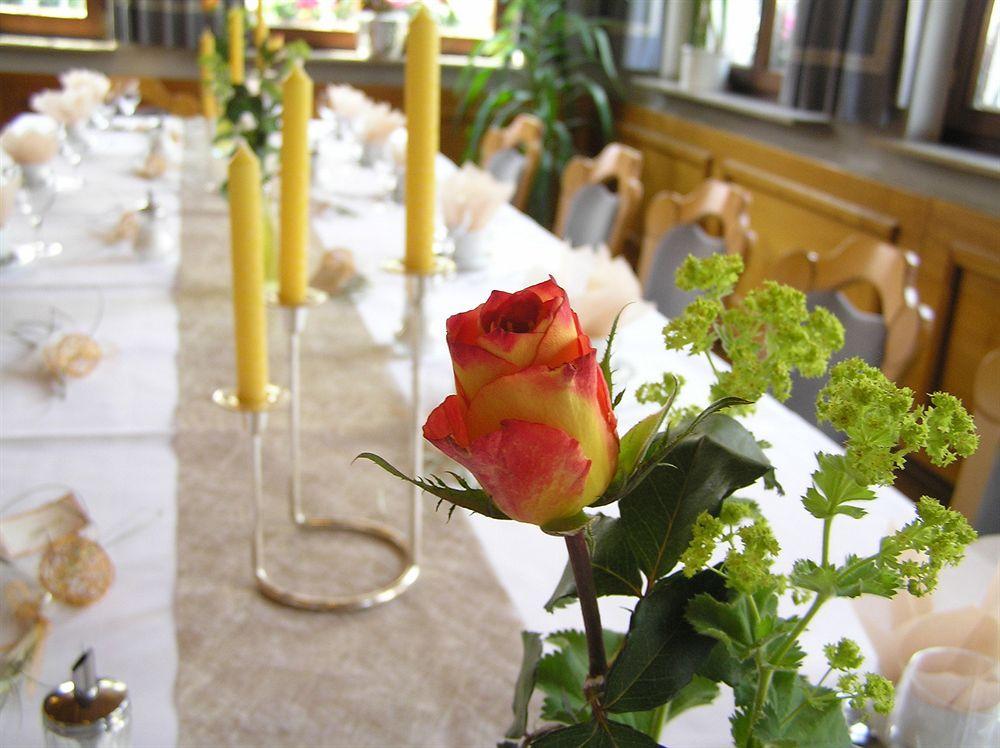 Gaestehaus Becher Donzdorf Екстериор снимка